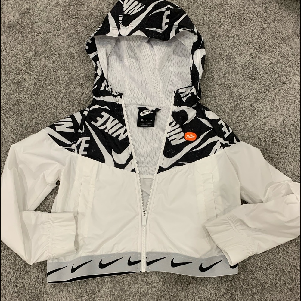 Nike athletic wear youth medium